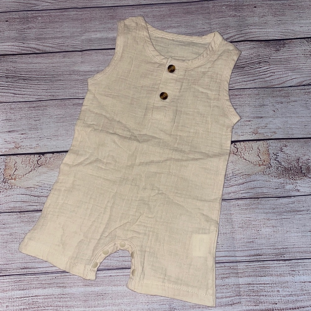 Linen romper size 3m